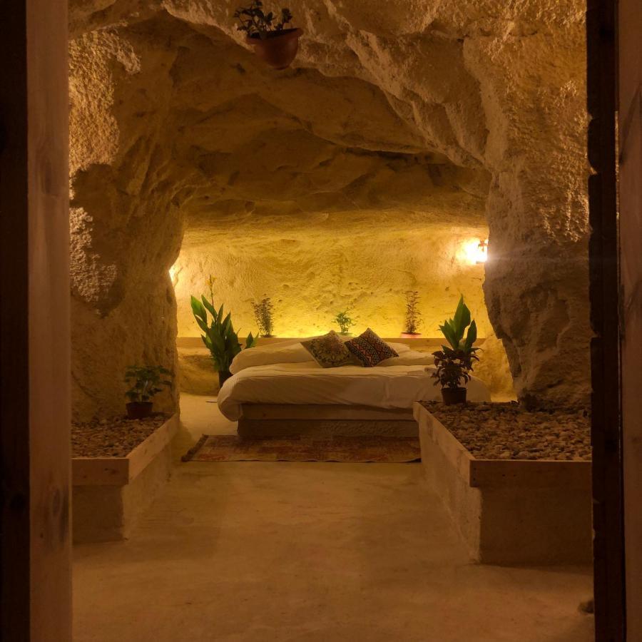 Al Jāyah 7 Caves Hotel מראה חיצוני תמונה