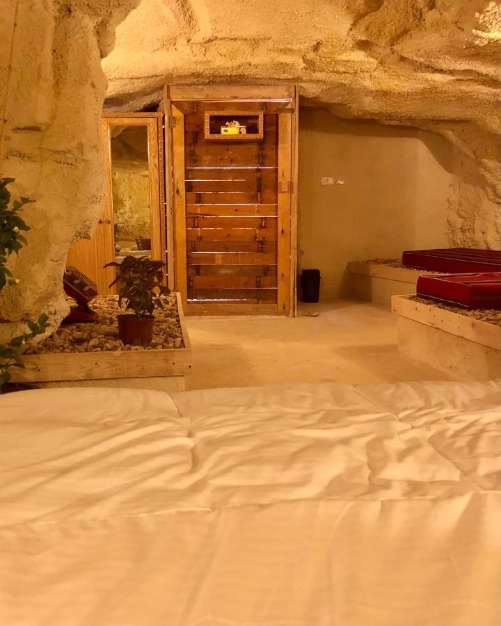 Al Jāyah 7 Caves Hotel מראה חיצוני תמונה