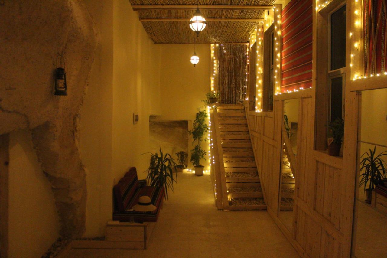 Al Jāyah 7 Caves Hotel מראה חיצוני תמונה